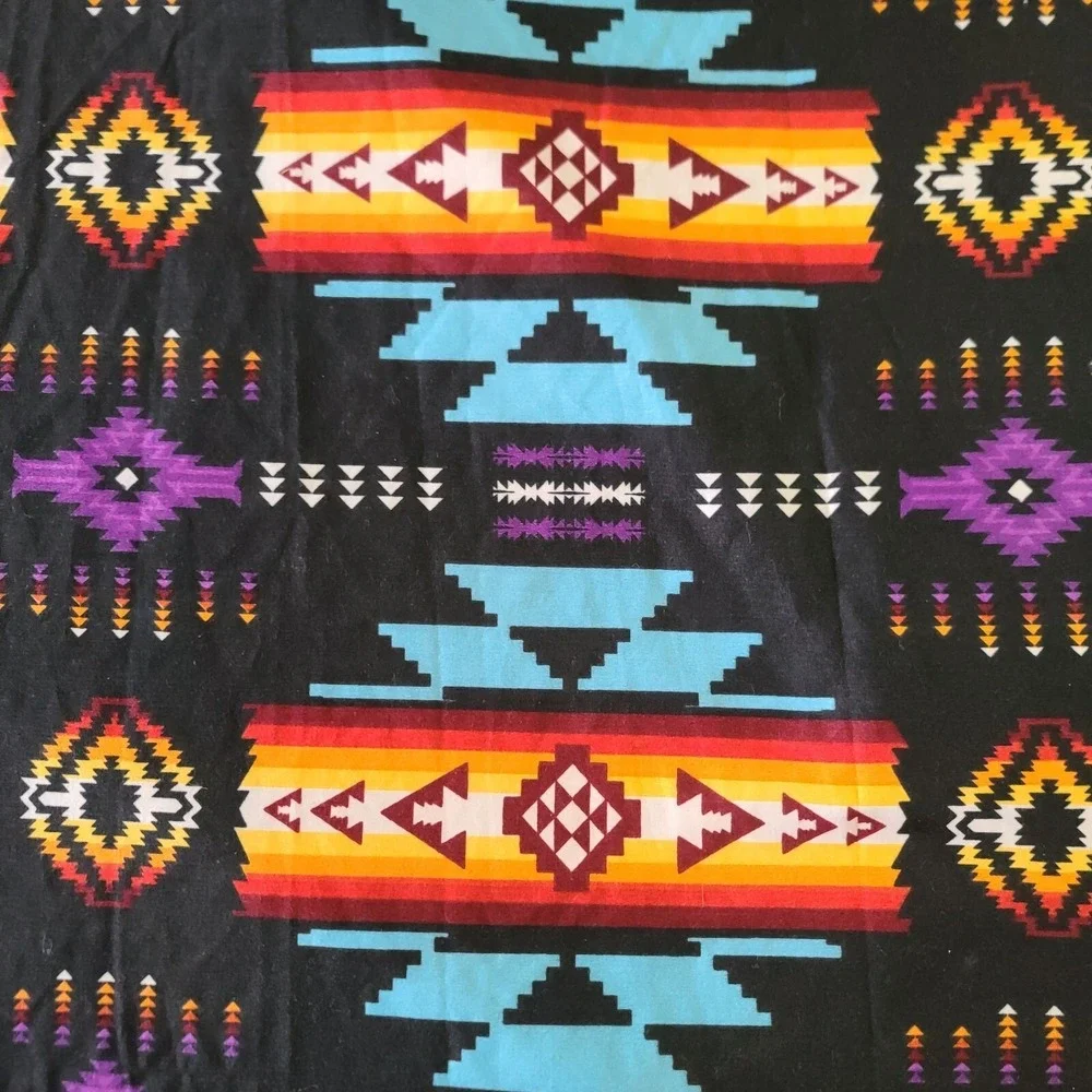 Vintage NU Trendz Southwestern Aztec Native King Sheet And Fitted Sheet. Awesome